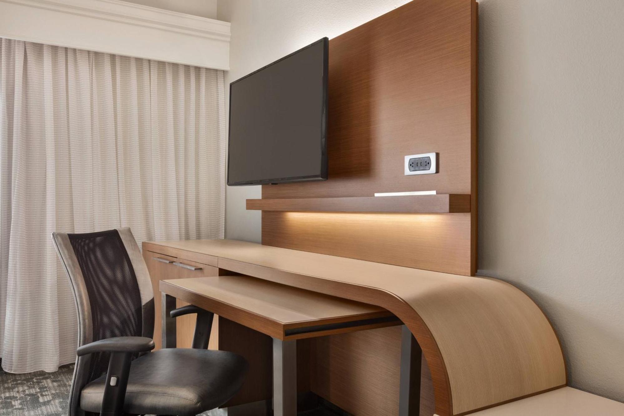 Courtyard By Marriott Palmdale Hotel Ngoại thất bức ảnh