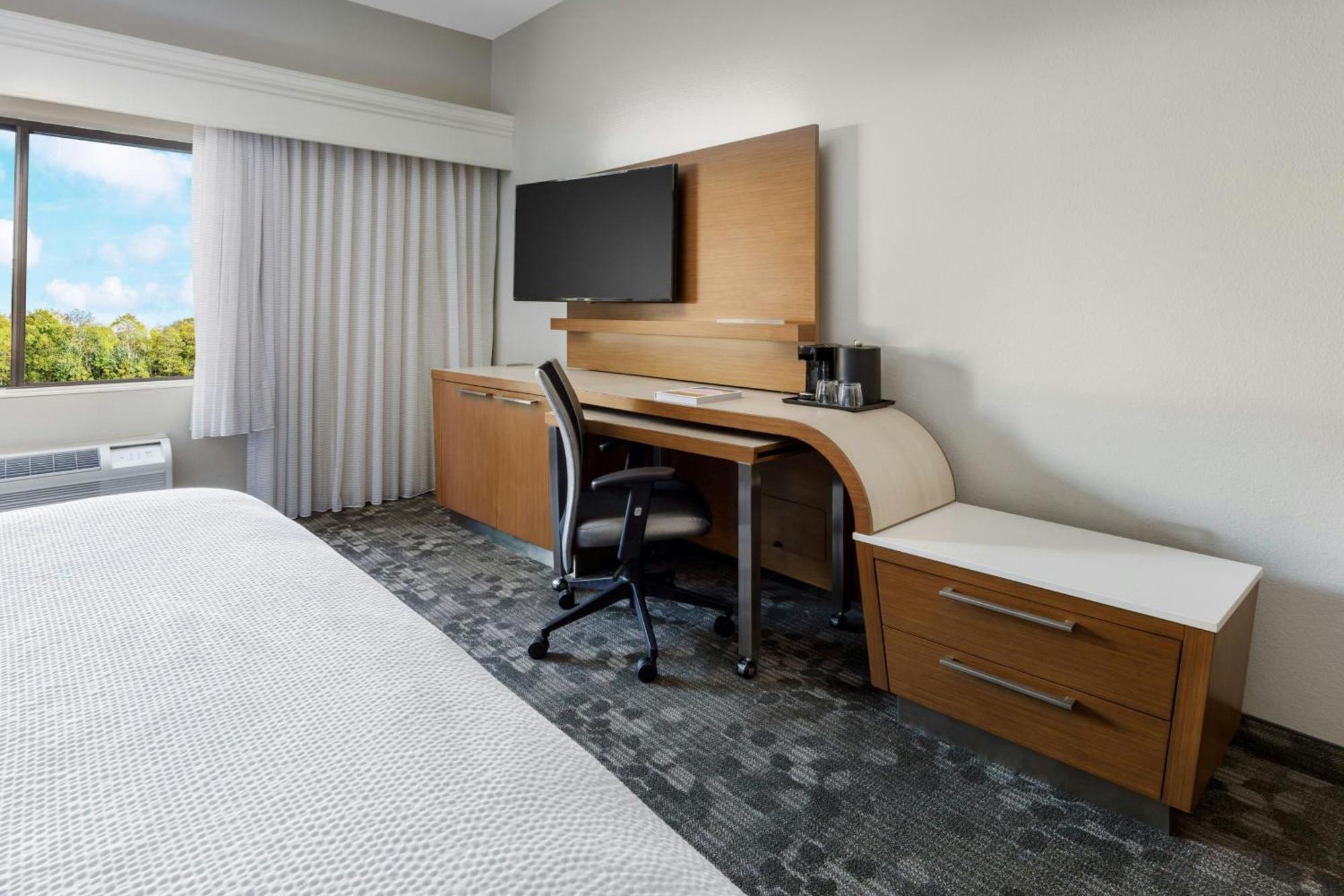 Courtyard By Marriott Palmdale Hotel Ngoại thất bức ảnh