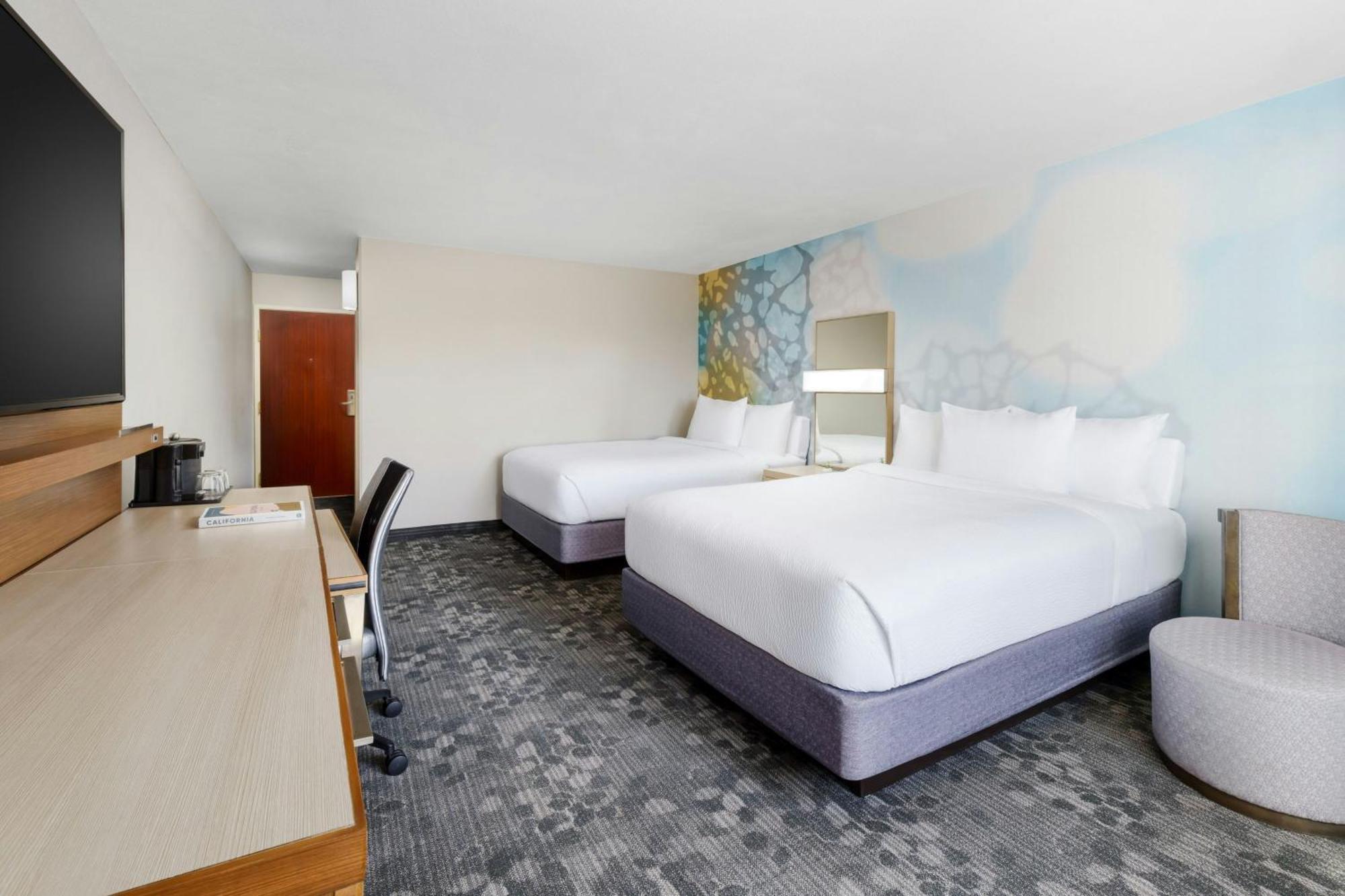 Courtyard By Marriott Palmdale Hotel Ngoại thất bức ảnh