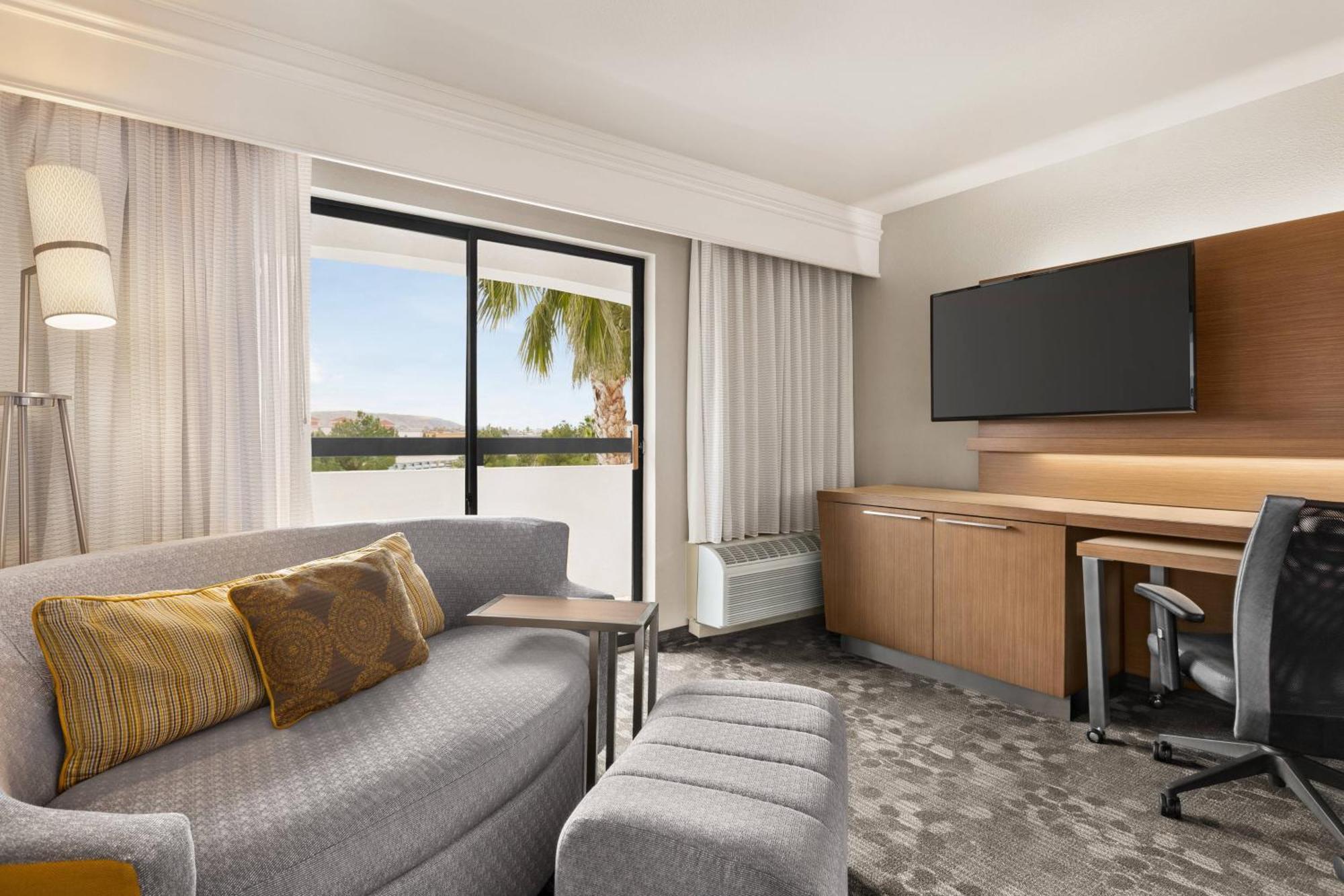 Courtyard By Marriott Palmdale Hotel Ngoại thất bức ảnh