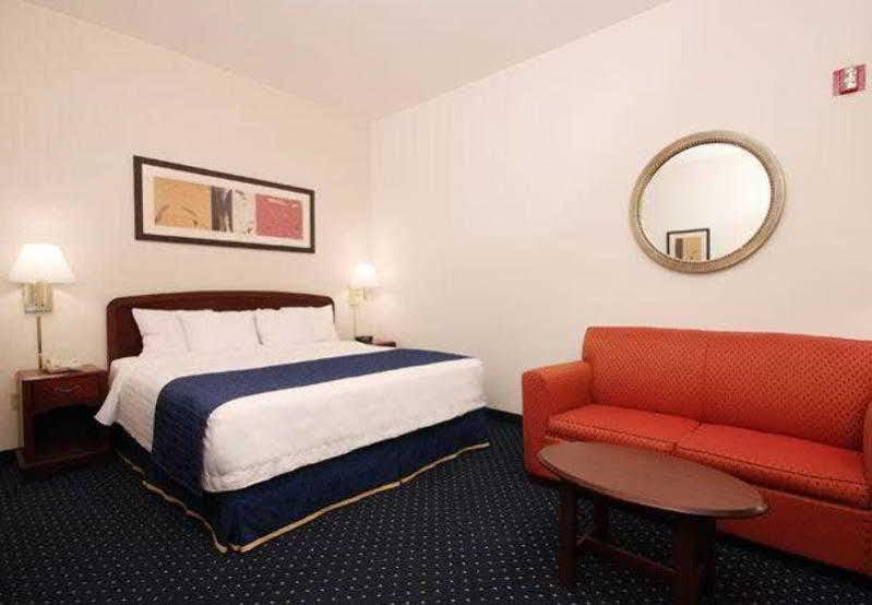 Courtyard By Marriott Palmdale Hotel Ngoại thất bức ảnh