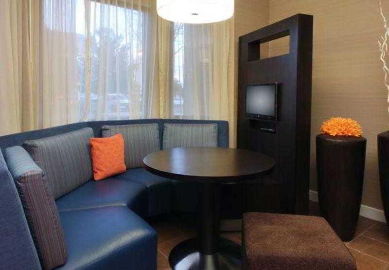 Courtyard By Marriott Palmdale Hotel Ngoại thất bức ảnh